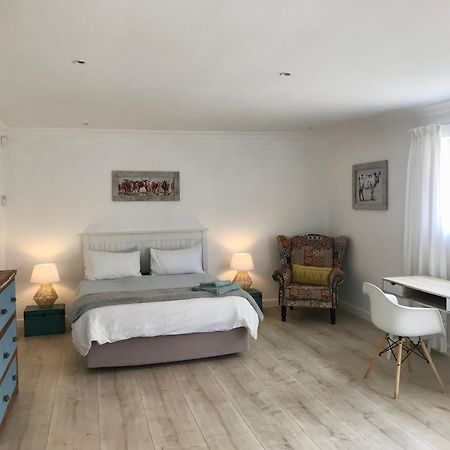Sunset Beach Living Guesthouse Kapsztad Zewnętrze zdjęcie