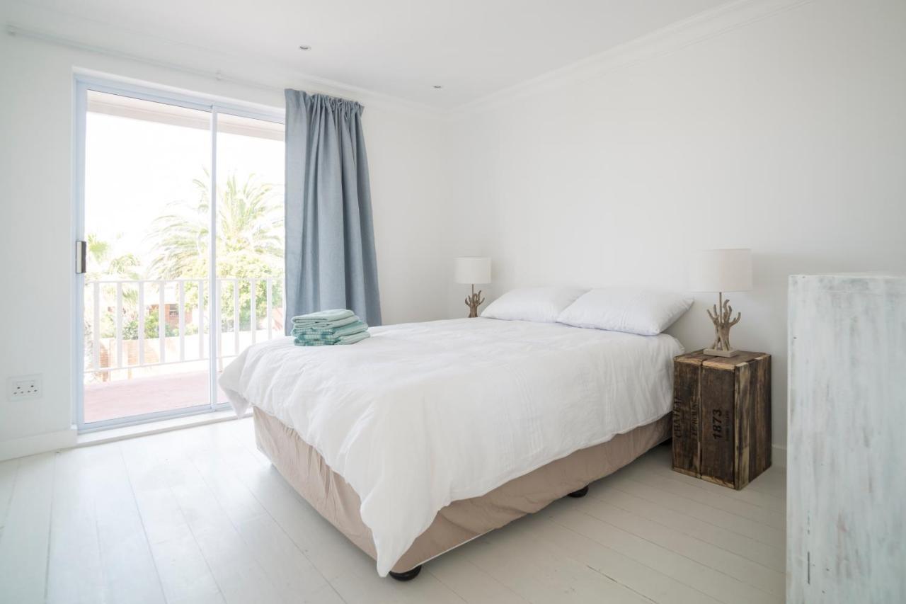 Sunset Beach Living Guesthouse Kapsztad Zewnętrze zdjęcie
