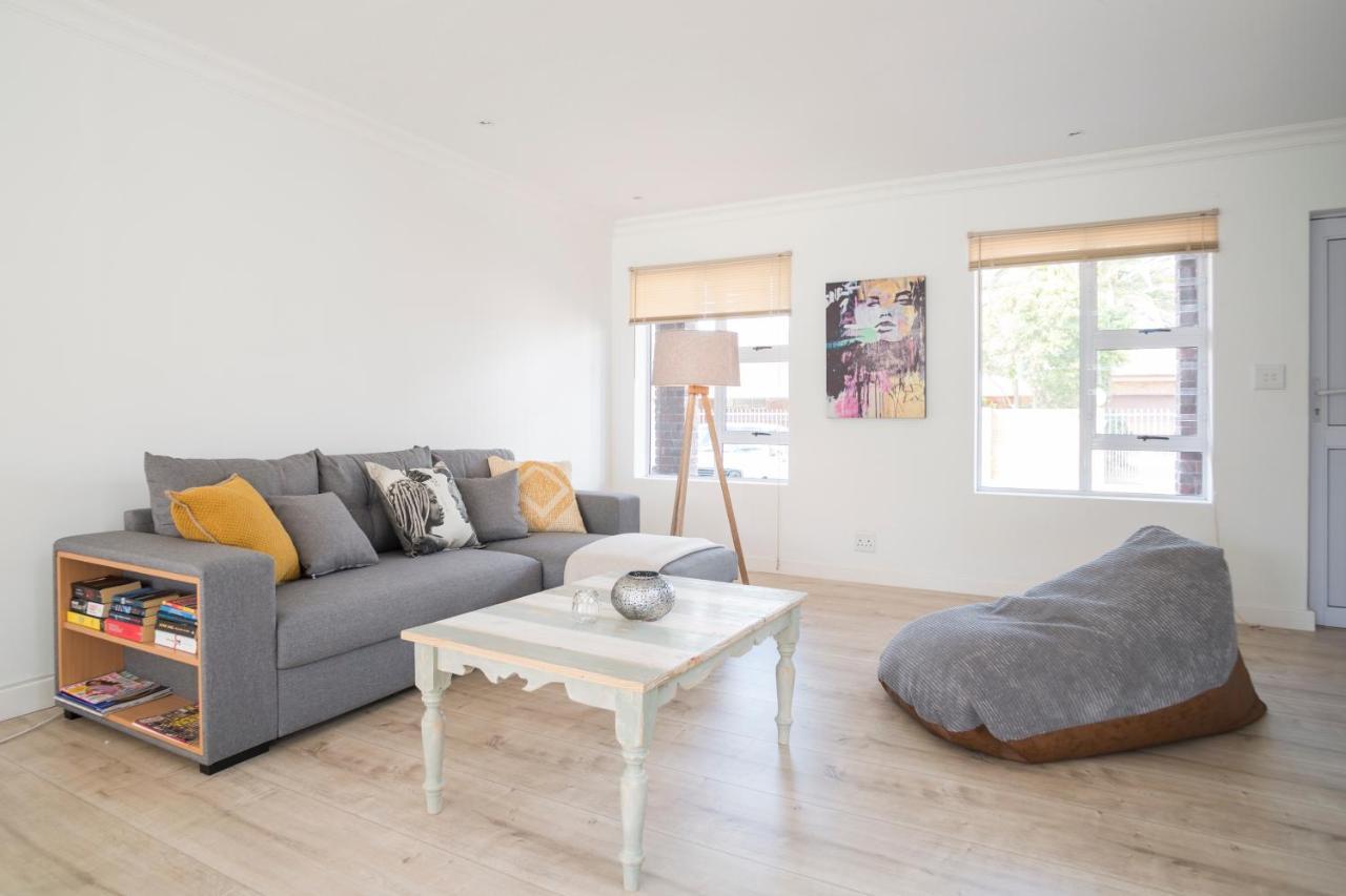 Sunset Beach Living Guesthouse Kapsztad Zewnętrze zdjęcie